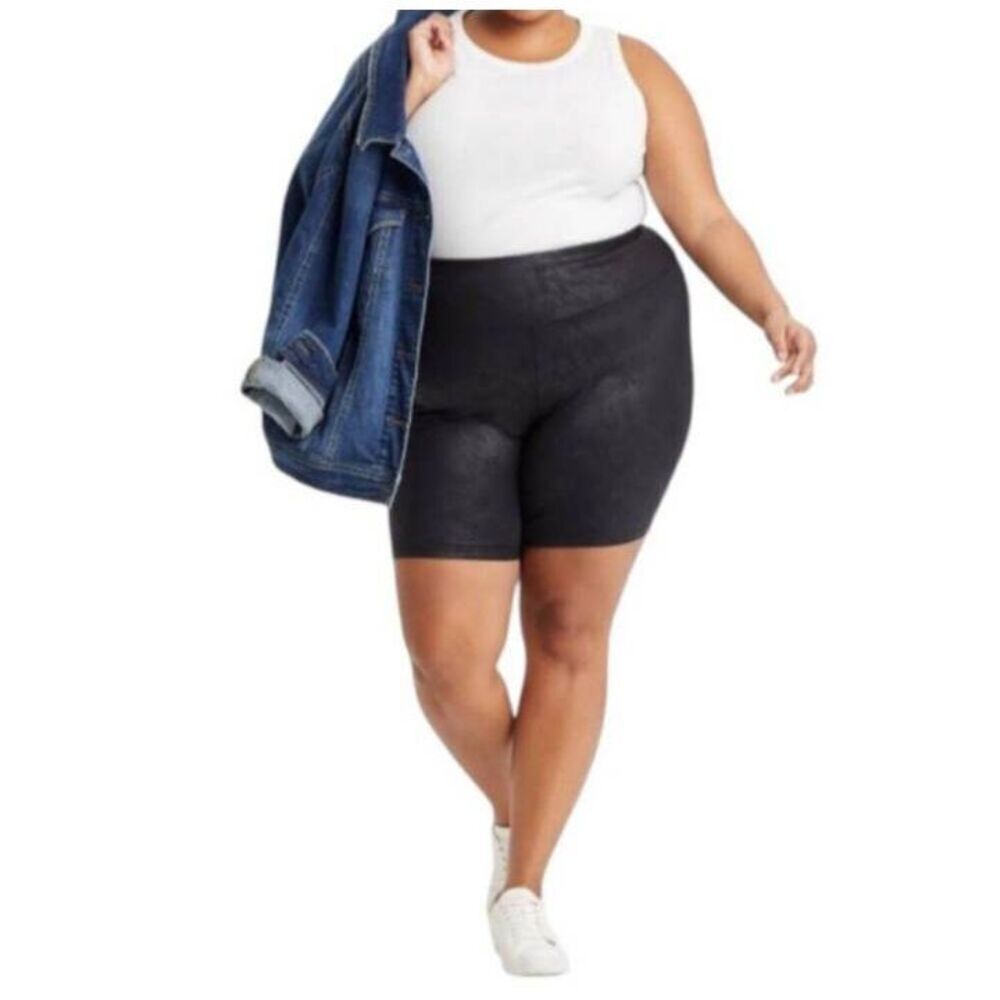 AVA & VIV BLACK HIGH WAISTED LIQUID SHINE BIKE SHORTS SZ.4X NWT.